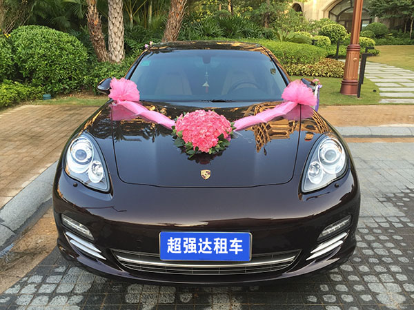 保時(shí)捷 帕拉梅拉 婚禮花車